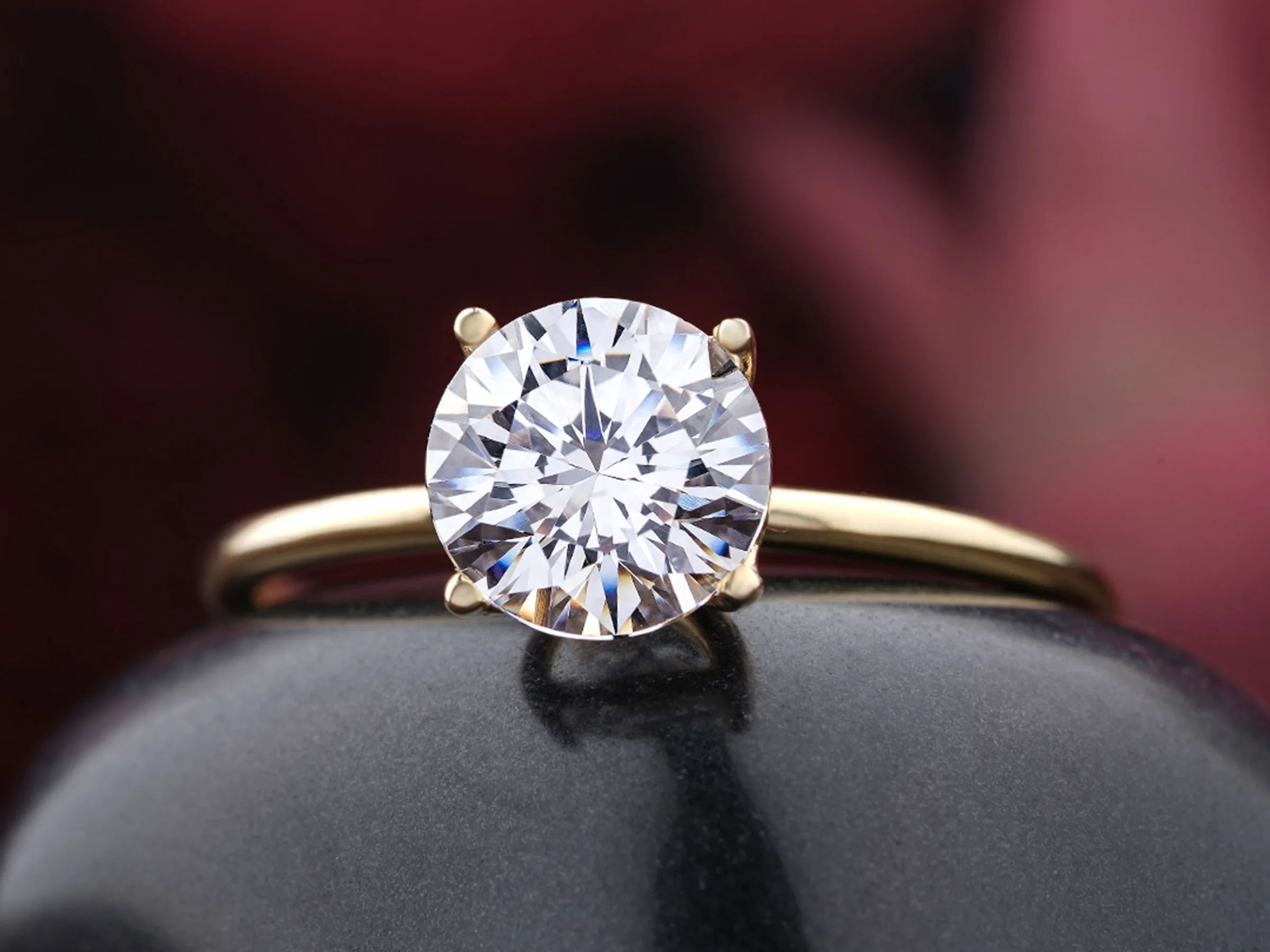 Diamond 4Cs Explained: How to Buy a Diamond With Confidence